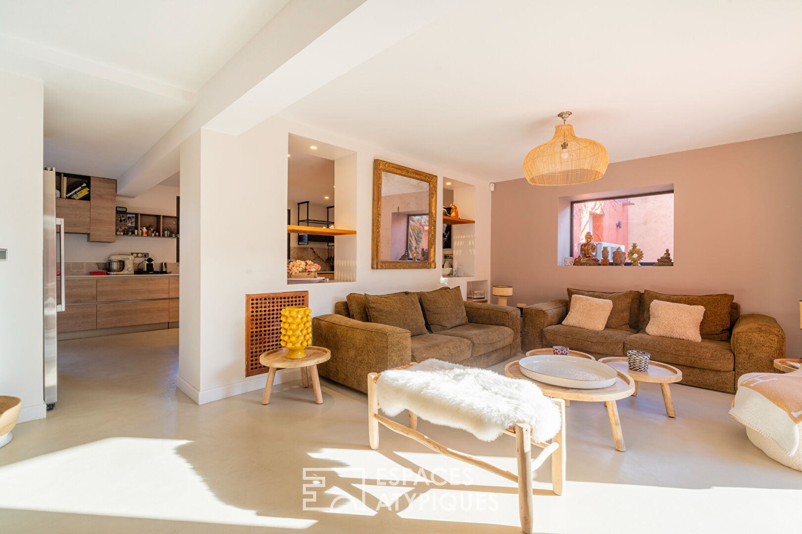 Maison d&rsquo;architecte rénovée avec échappée mer