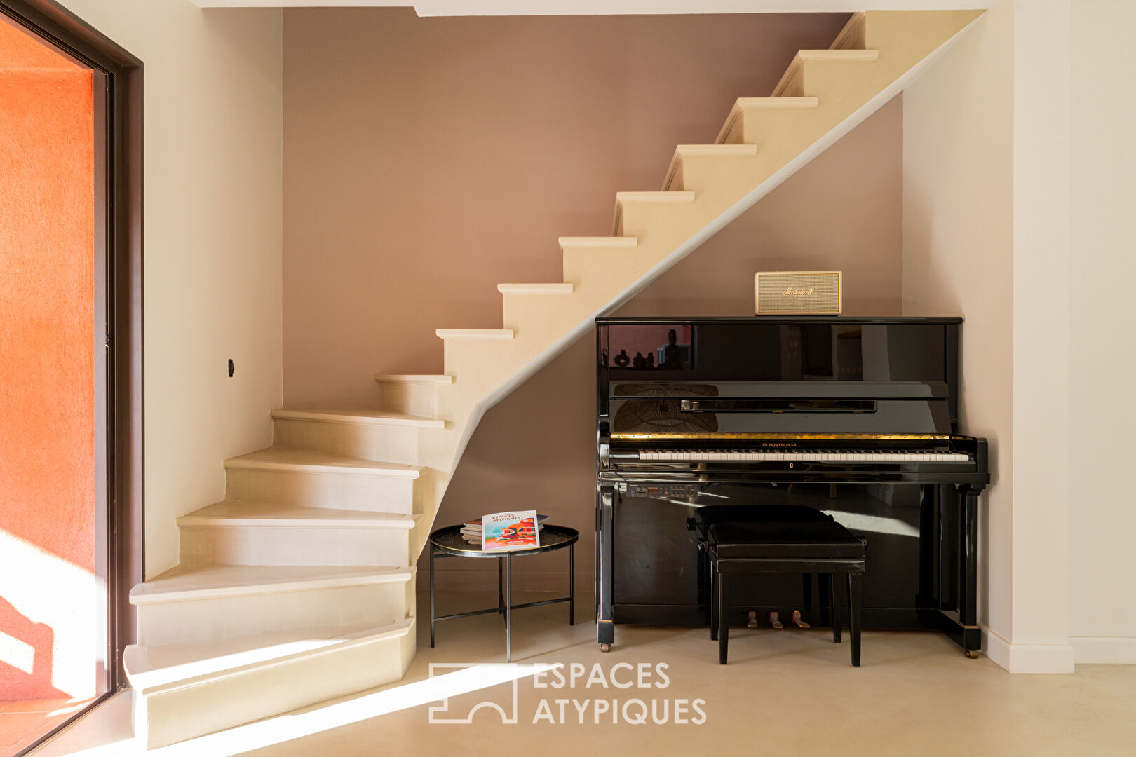 Maison d&rsquo;architecte rénovée avec échappée mer