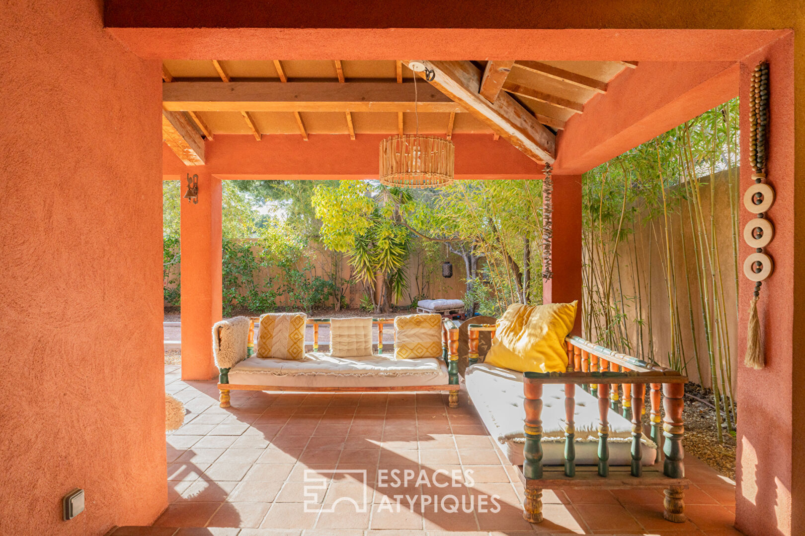 Maison d&rsquo;architecte rénovée avec échappée mer