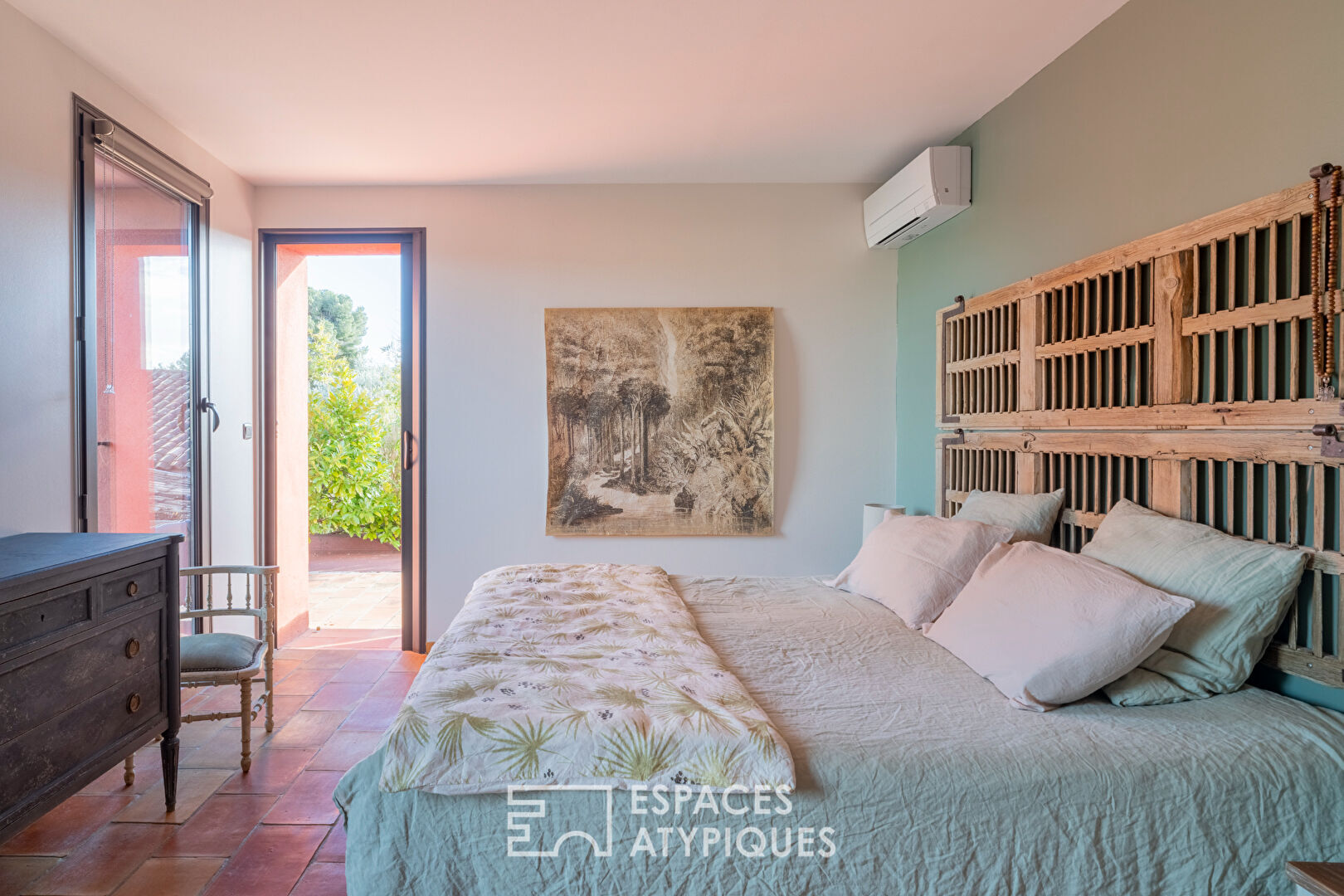 Maison d&rsquo;architecte rénovée avec échappée mer