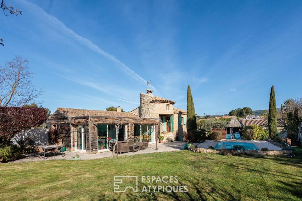 Propriété de charme avec maisonnette indépendante et piscine à Lambesc