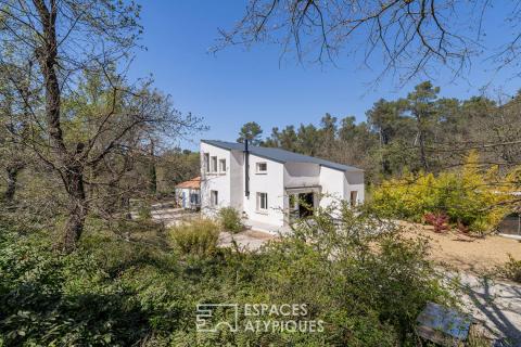 Maison en coeur de verdure – Calme et Lumière