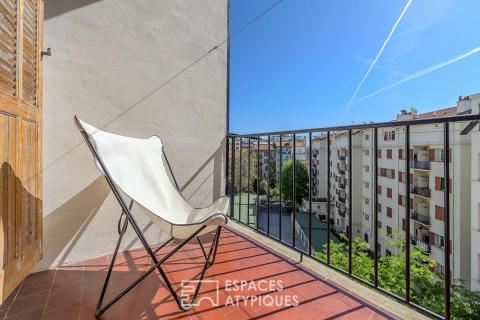 Appartement Art déco rénové avec balcon – Foch