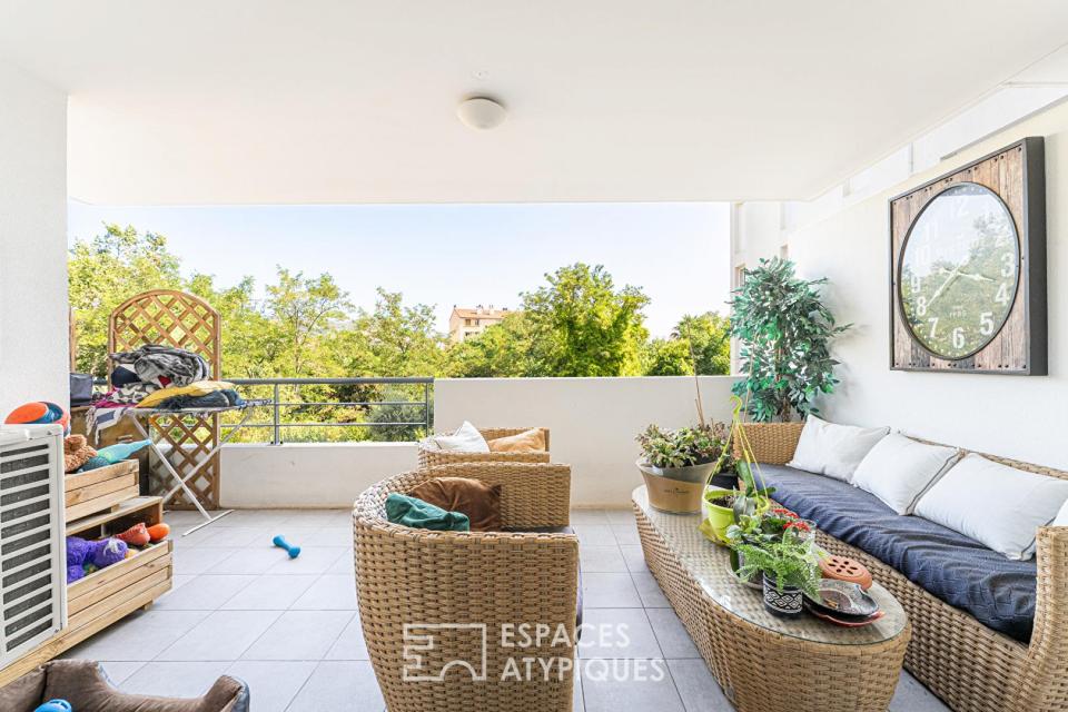 L'Écrin Végétal : appartement  contemporain baigné de lumière