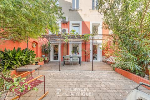 Appartement avec cour intérieure et cabanon