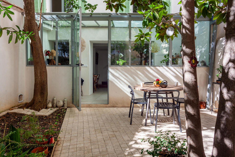 Maison rare de charme avec jardin secret et verrière d'atelier, Marseille Prado-Perier
