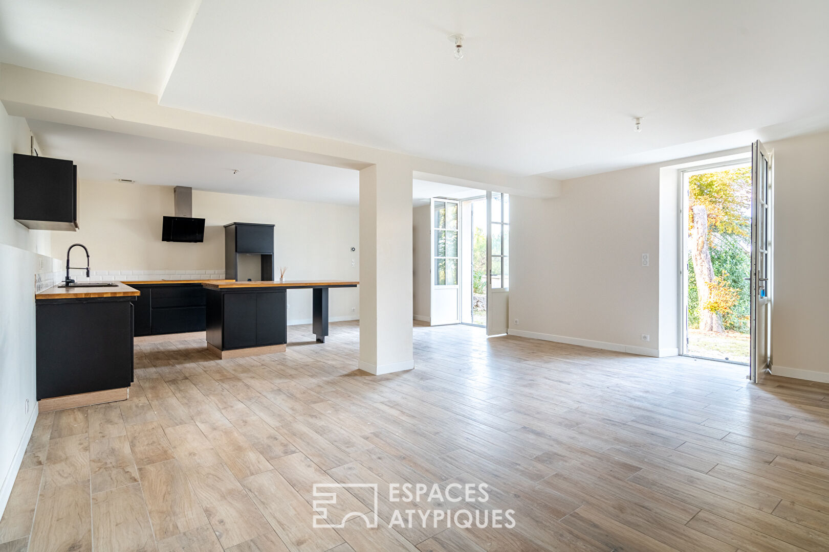 Pavillon de charme début XXe avec dépendance, quartier Montaiguet