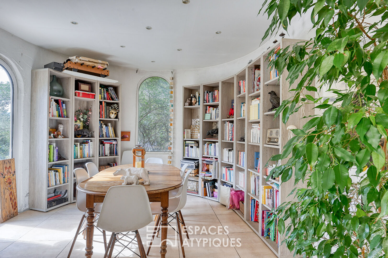 Maison atypique au coeur du parc naturel de la Sainte-Baume