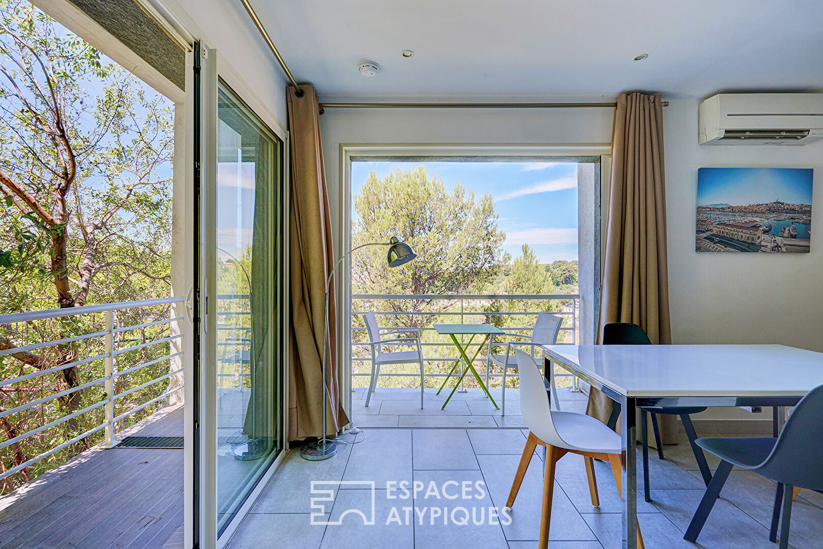 Maison contemporaine avec vue mer