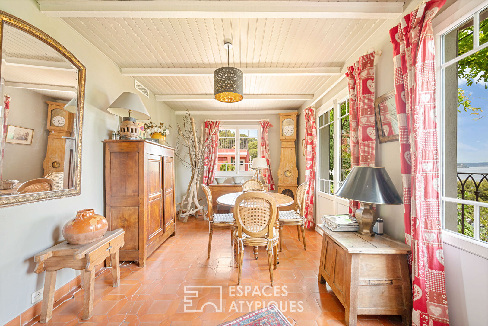 Terraced house with contemplative view