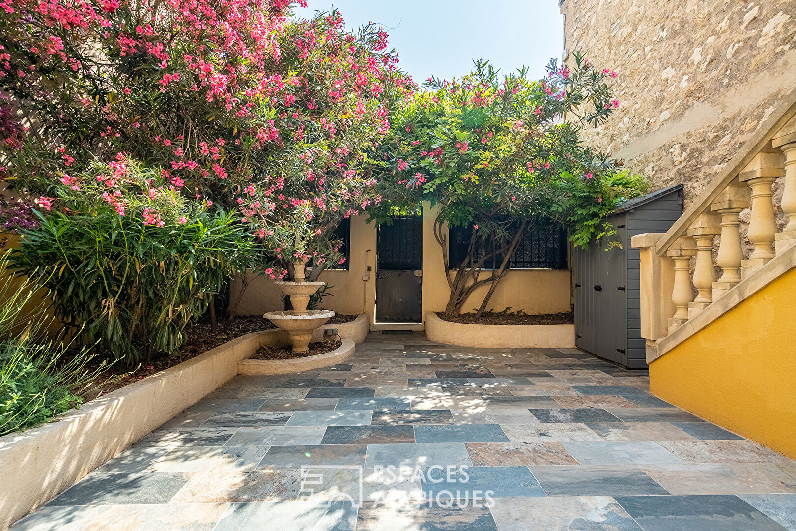 Townhouse with terrace