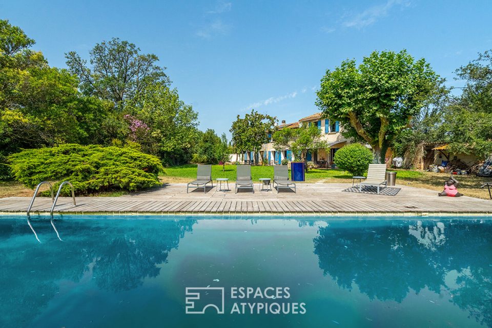 Maison provençale avec piscine et jardin