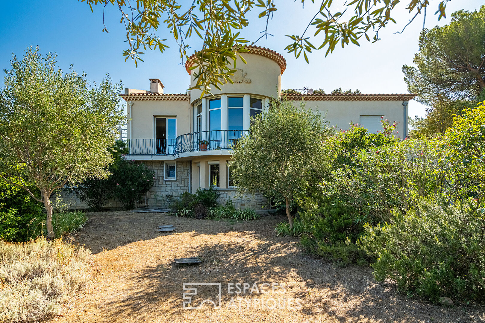 Duplex house with sea view