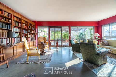 Apartment with terraces and open view