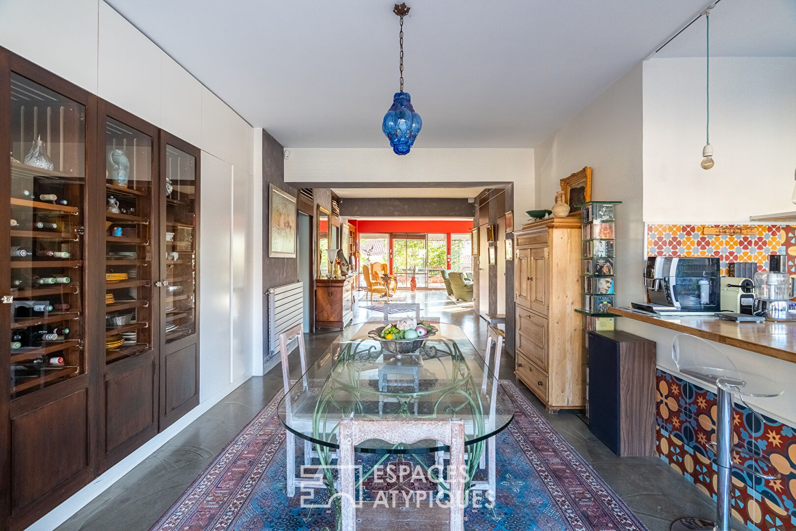 Apartment with terraces and open view