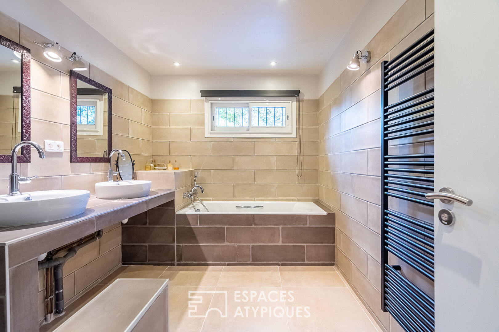 Architect-designed house with open view