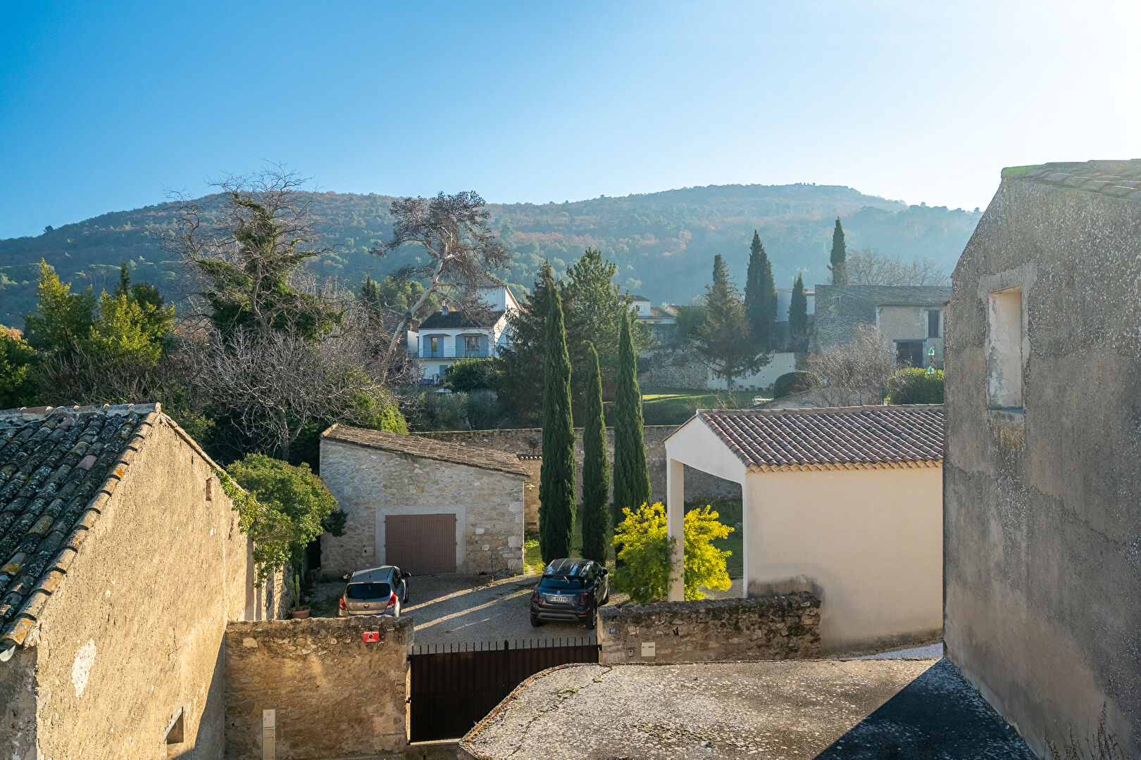 Maison de village avec piscine 