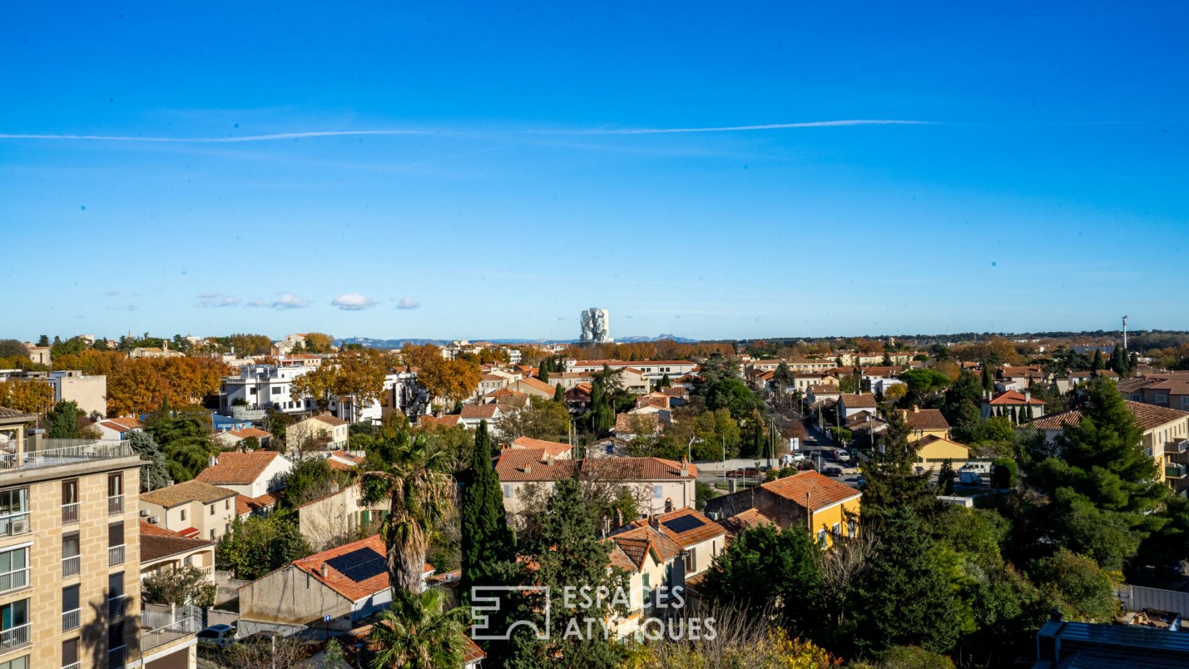 Duplex penthouse with panoramic view