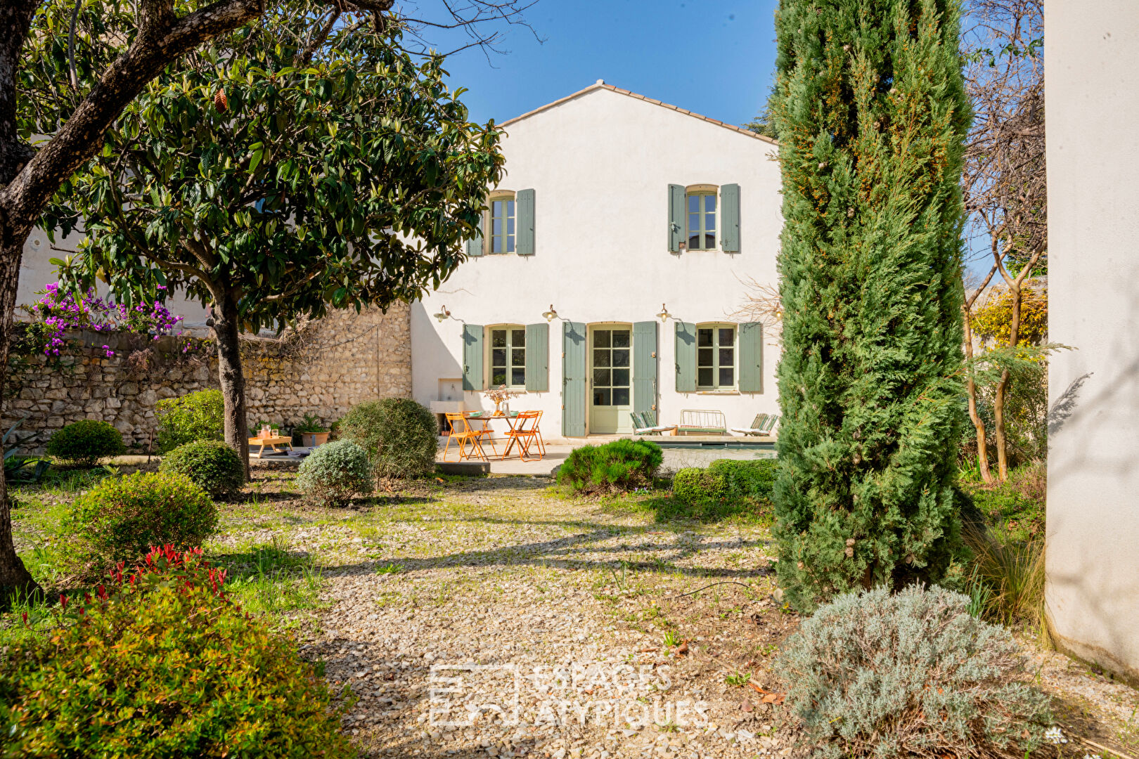 Green setting in the heart of Saint-Rémy-de-Provence