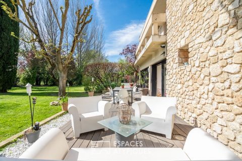 Maison d’architecte avec jardin et piscine