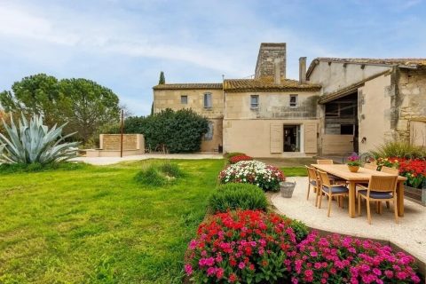 16th century farmhouse and its landscaped garden
