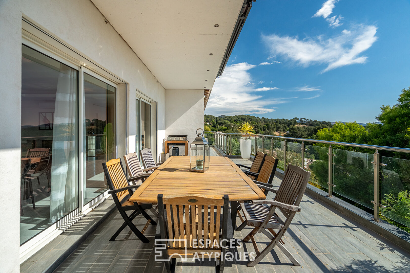 House with panoramic view