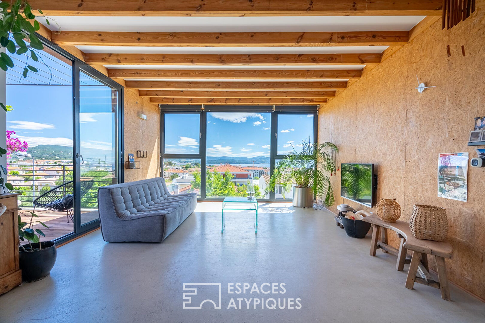 Maison contemporaine avec vue mer