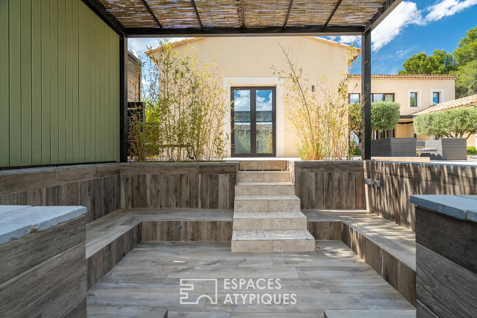 Villa contemporaine au coeur des Alpilles