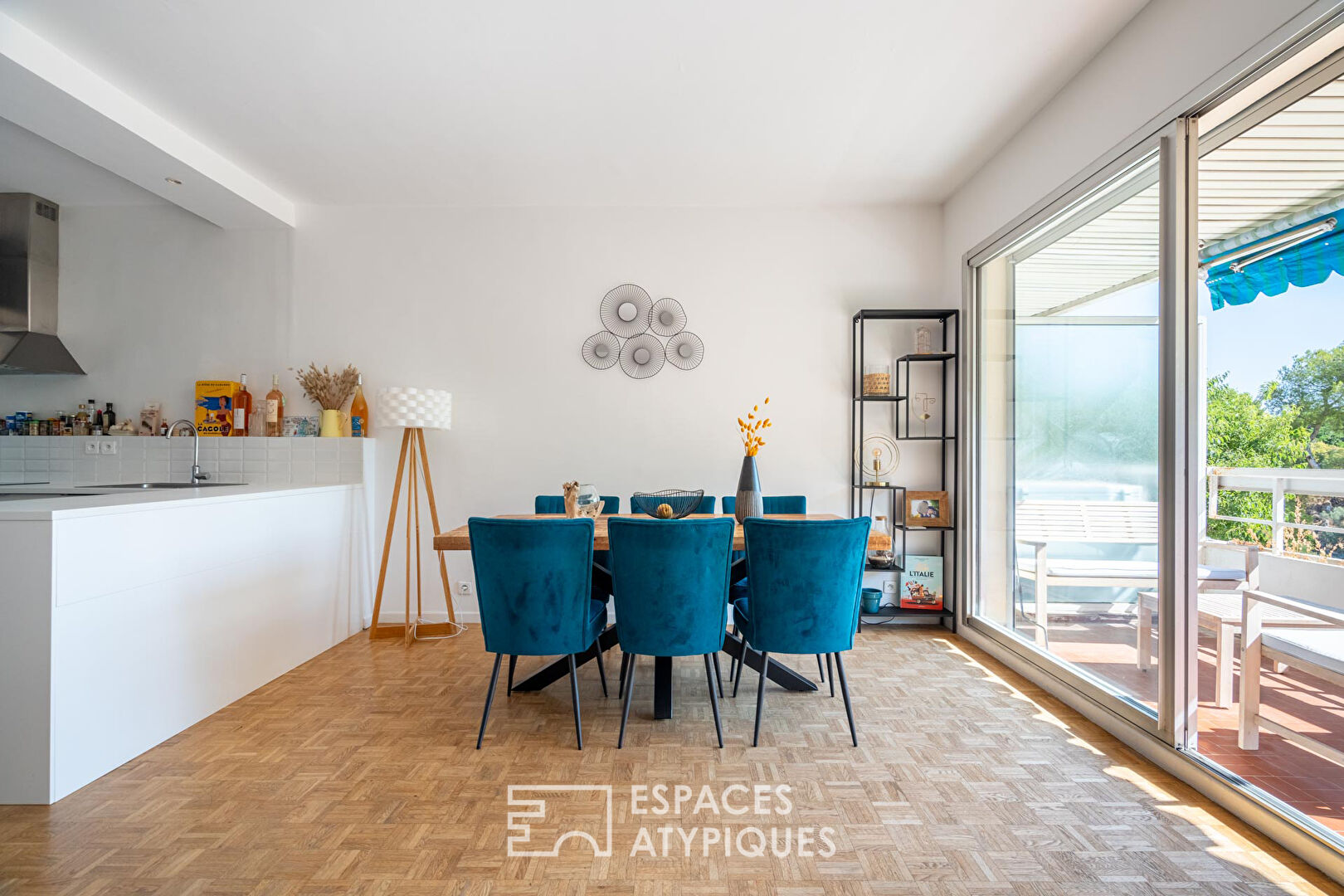 Apartment with open view