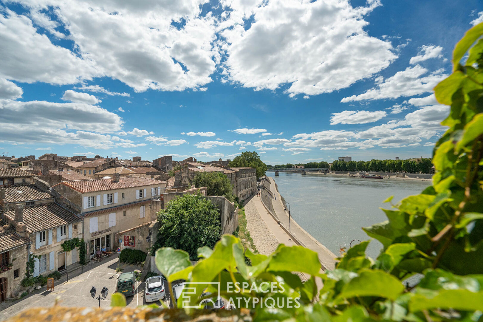 Appartement avec vues et jardin suspendu