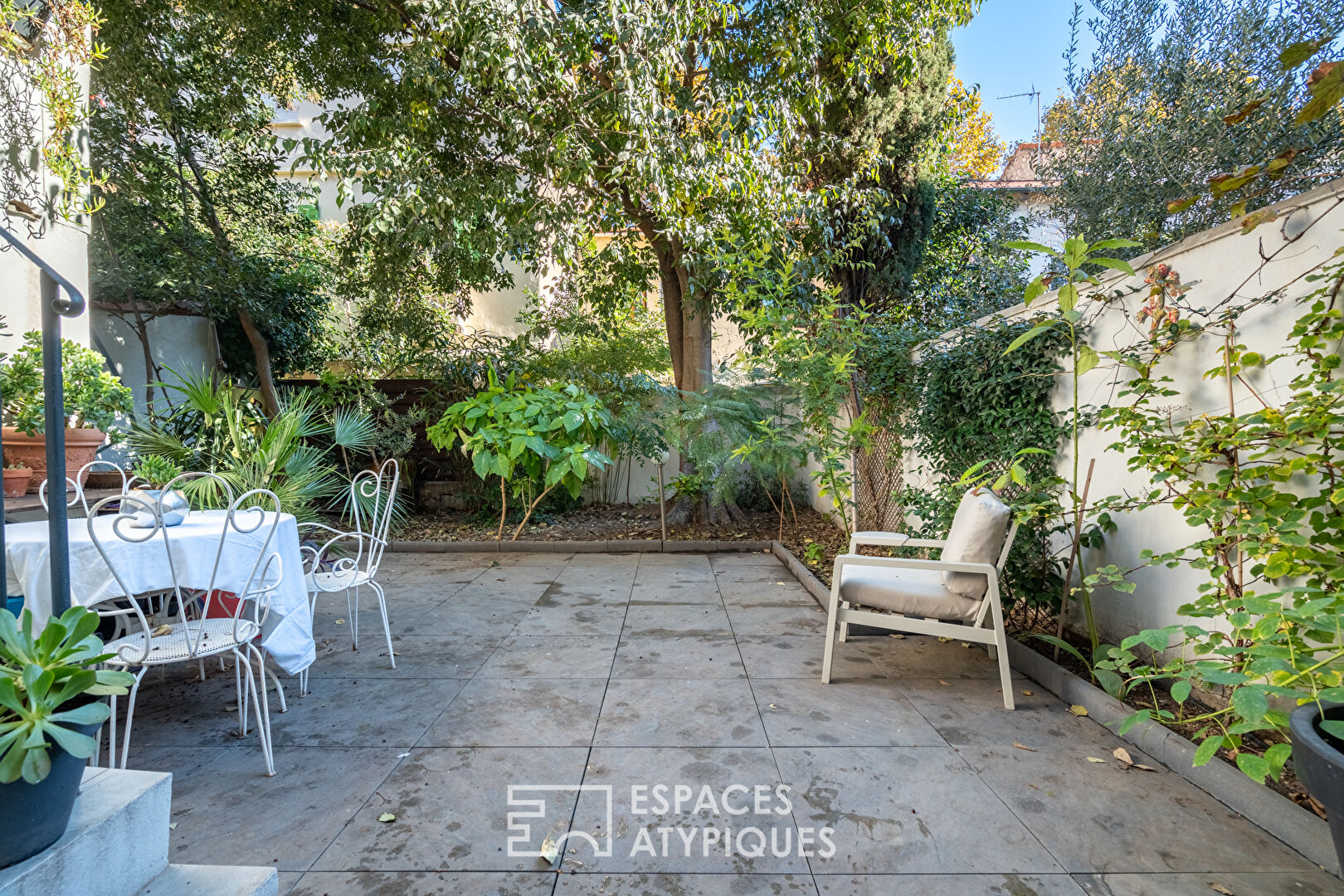 Maison de Ville rénovée avec jardin et garage
