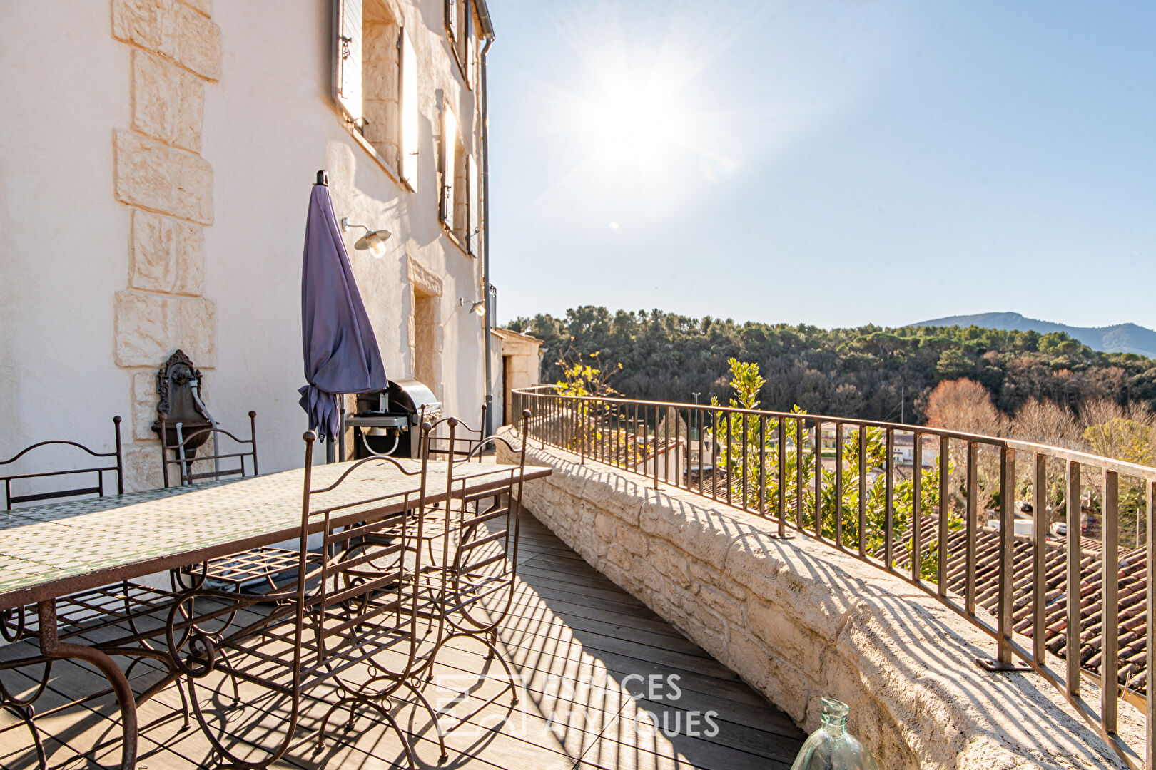 Renovated village house with panoramic terrace and independent studio