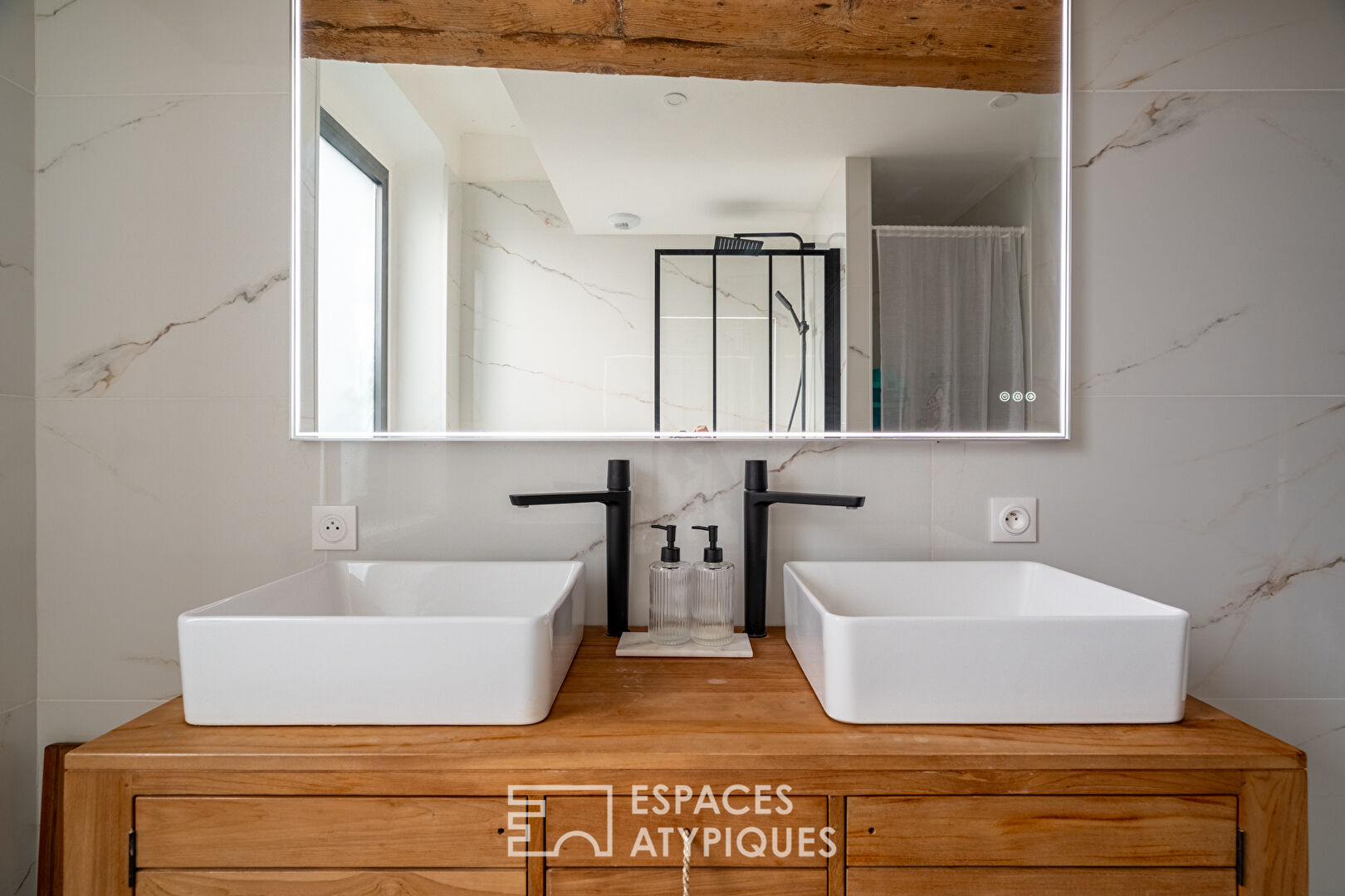 Renovated loft on the old port