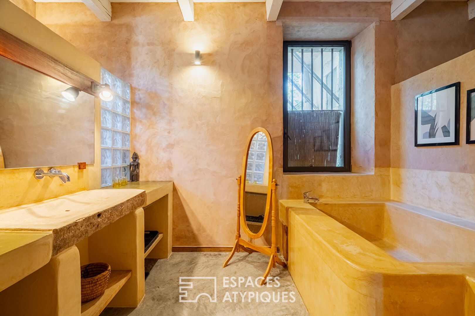 Mas d’exception aux portes des Alpilles