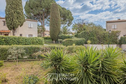 Maison dans résidence avec piscines sur les hauteurs d’Antibes