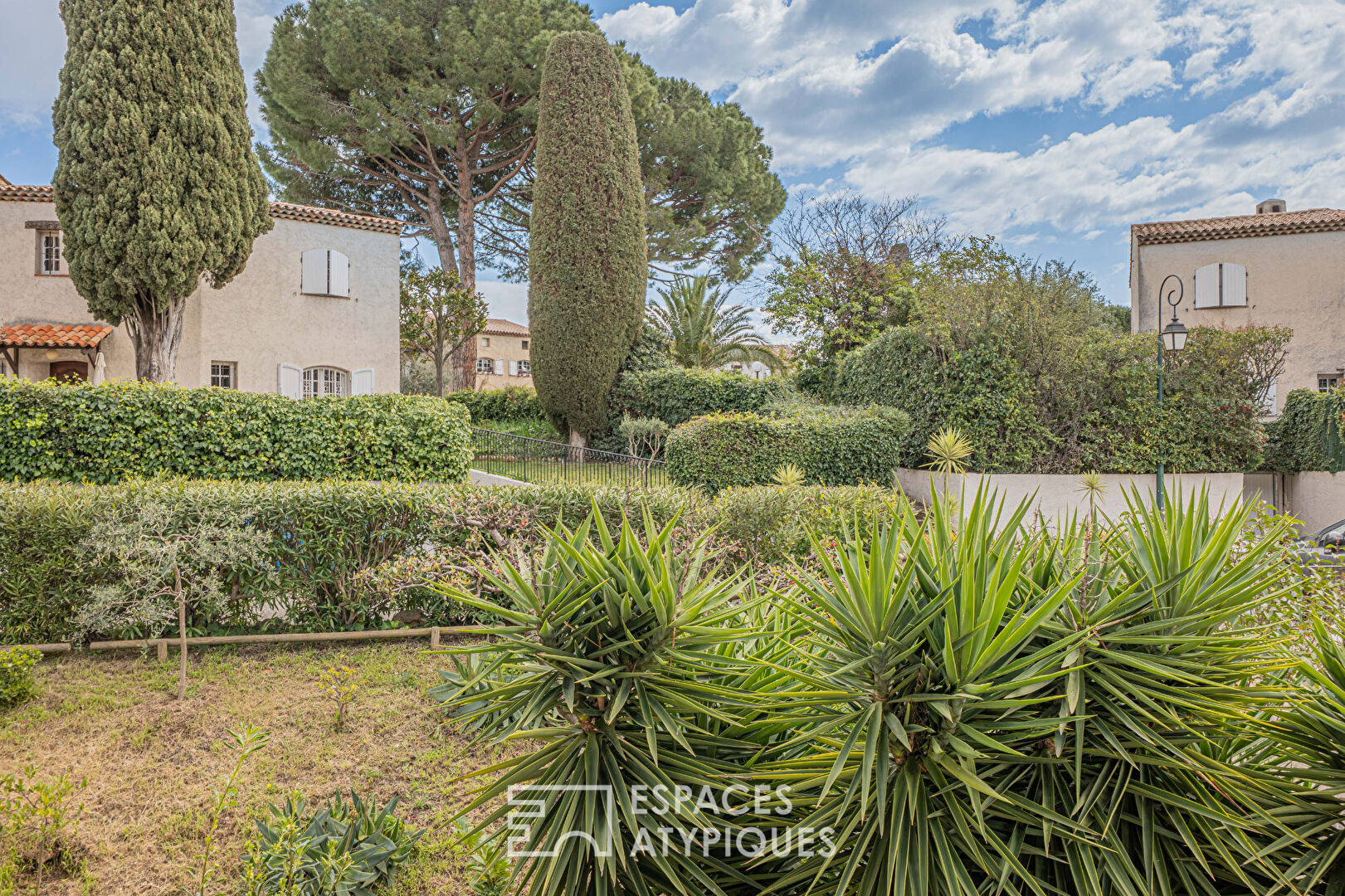 Maison dans résidence avec piscines sur les hauteurs d’Antibes