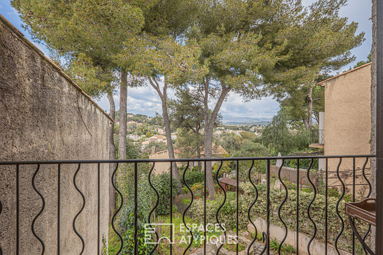Maison dans résidence avec piscines sur les hauteurs d’Antibes