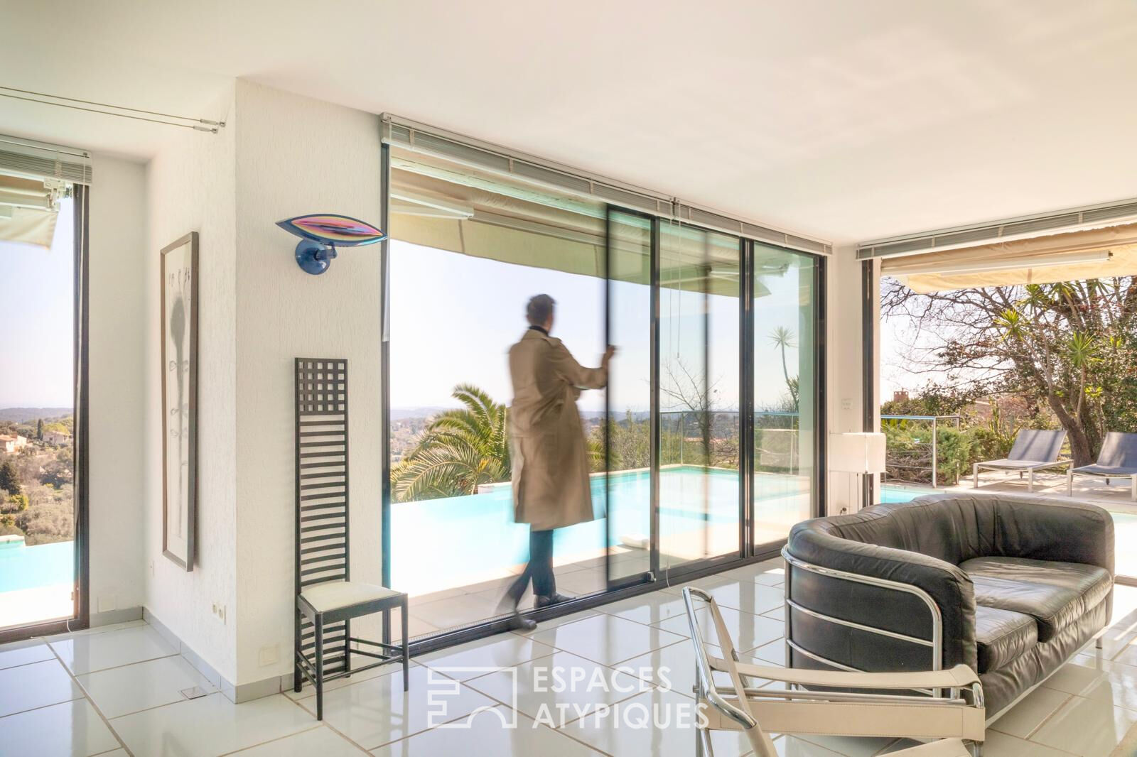 Architect-designed villa with sea view – LE ROURET