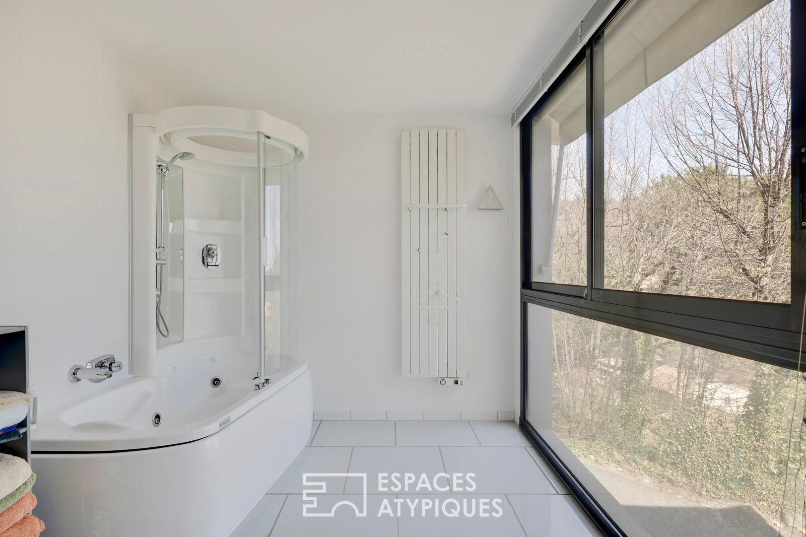 Architect-designed villa with sea view – LE ROURET