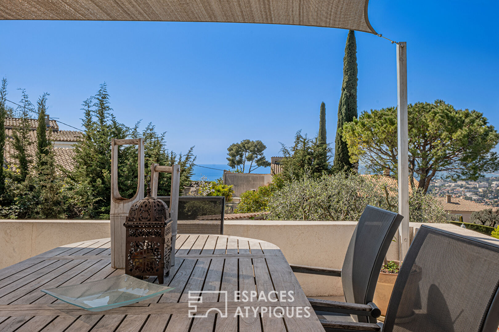 5-room apartment in the heart of a charming house in Le Cannet
