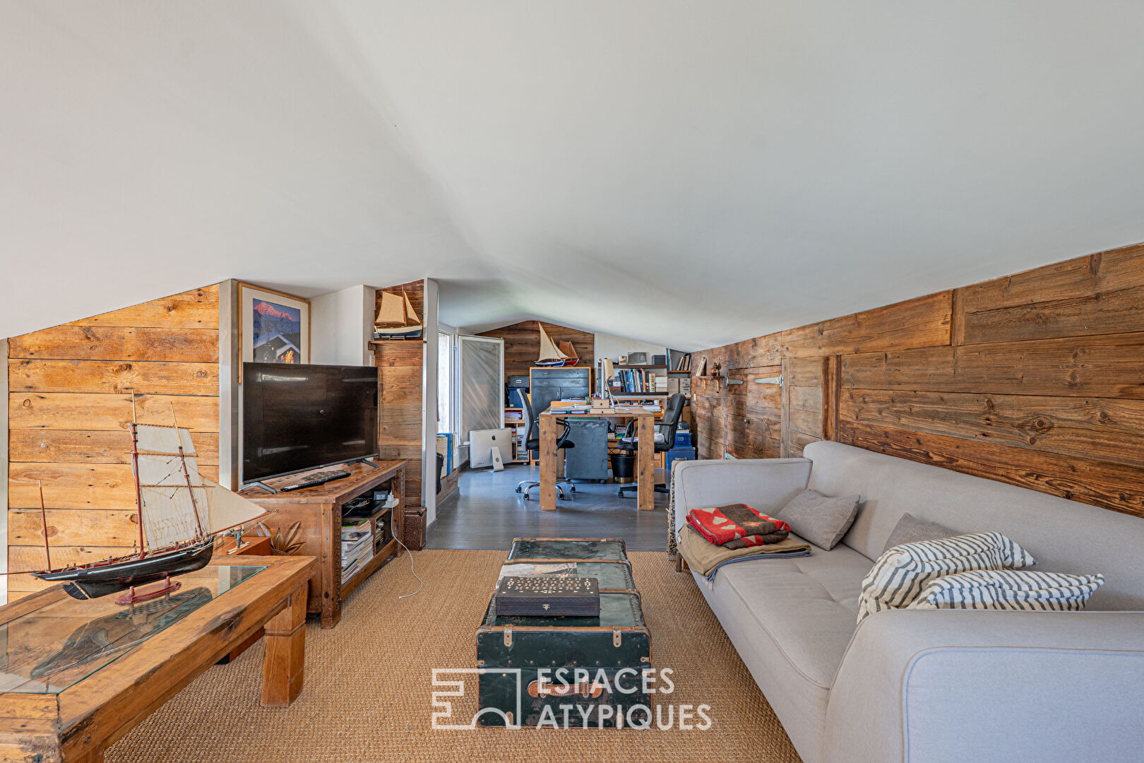 5-room apartment in the heart of a charming house in Le Cannet