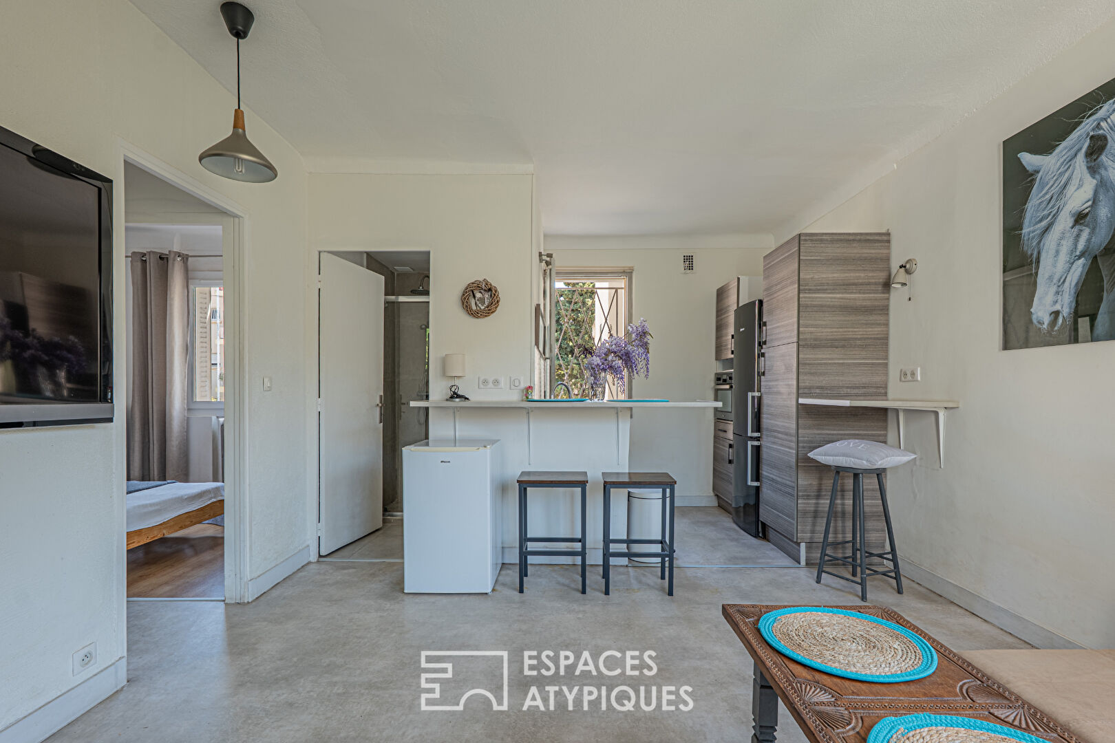 Architecture esprit phare sur trois niveaux, jardin confidentiel – Basse Californie à Cannes