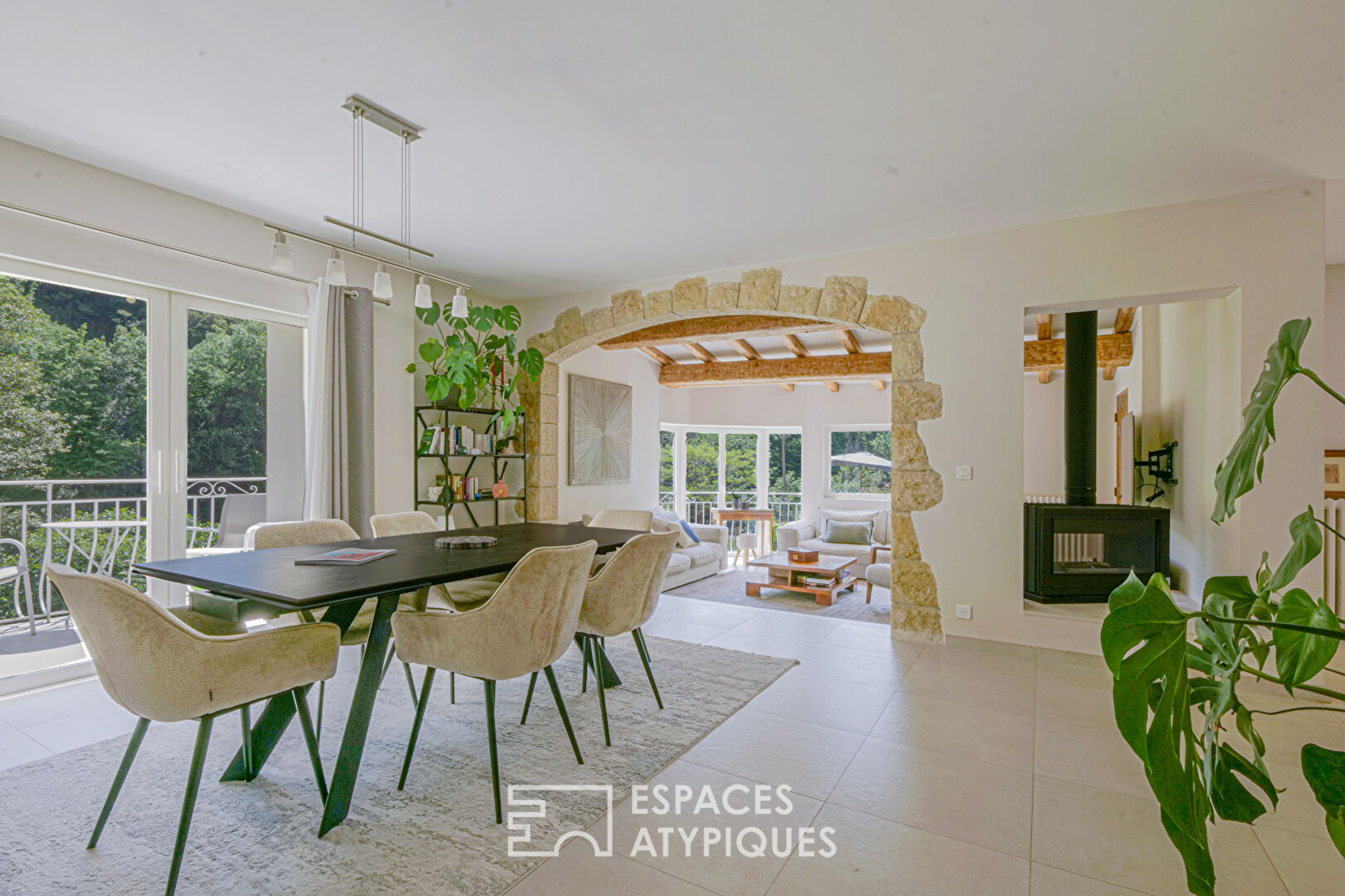 Propriété avec piscine en pleine nature à Vence