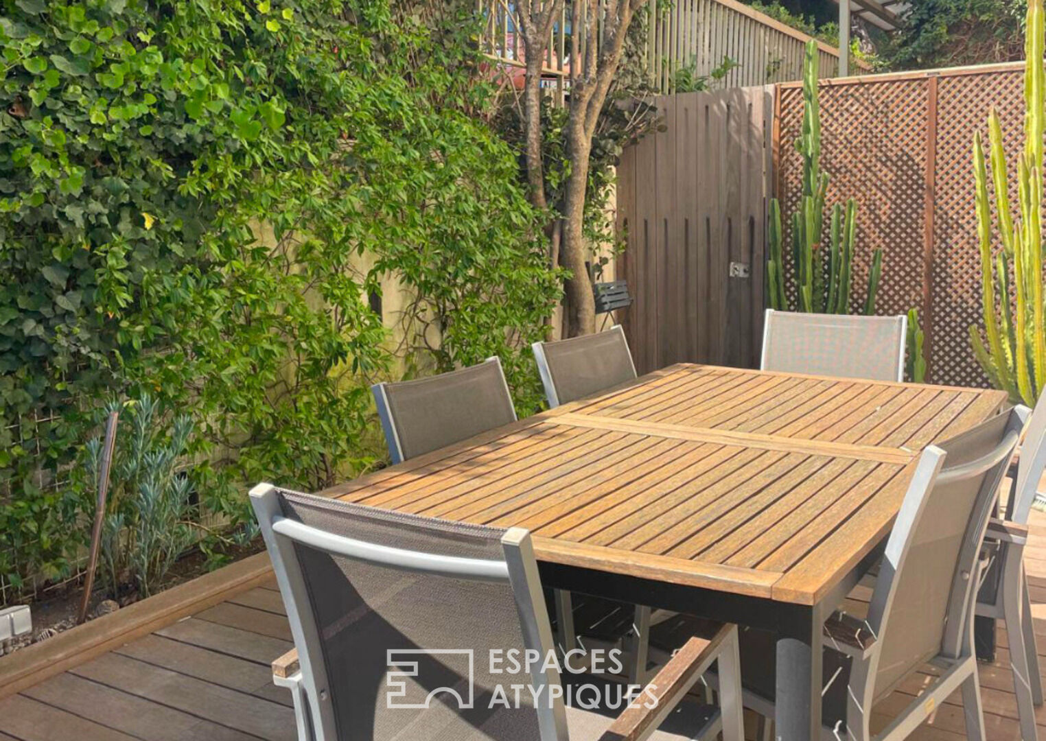 Elegance and exception: charming apartment with large tree-lined terrace in Cimiez