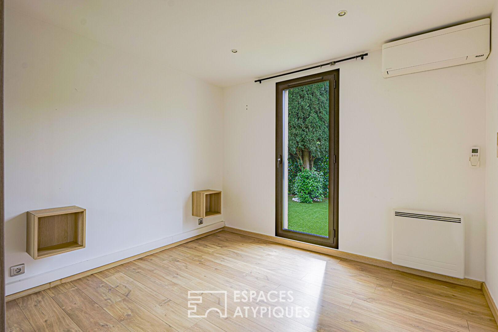 Renovated apartment with garden – Luxury residence in Mougins