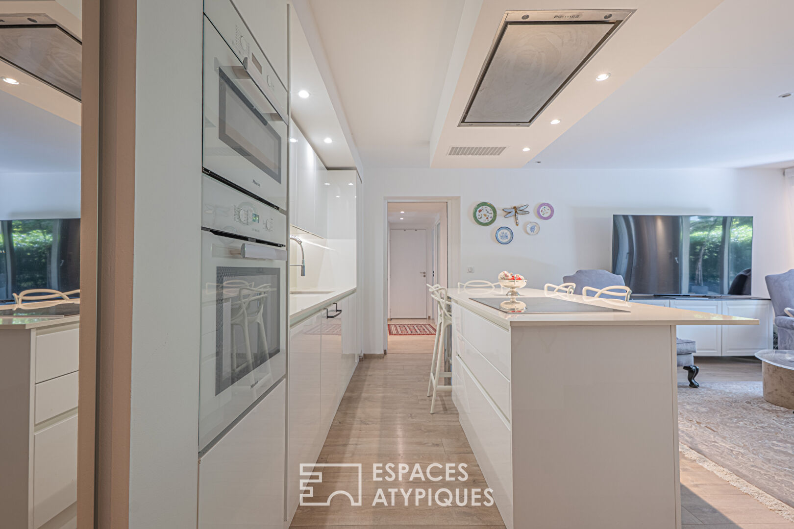 Appartement type 4 avec 40m2 de terrasse en rez de jardin – NICE
