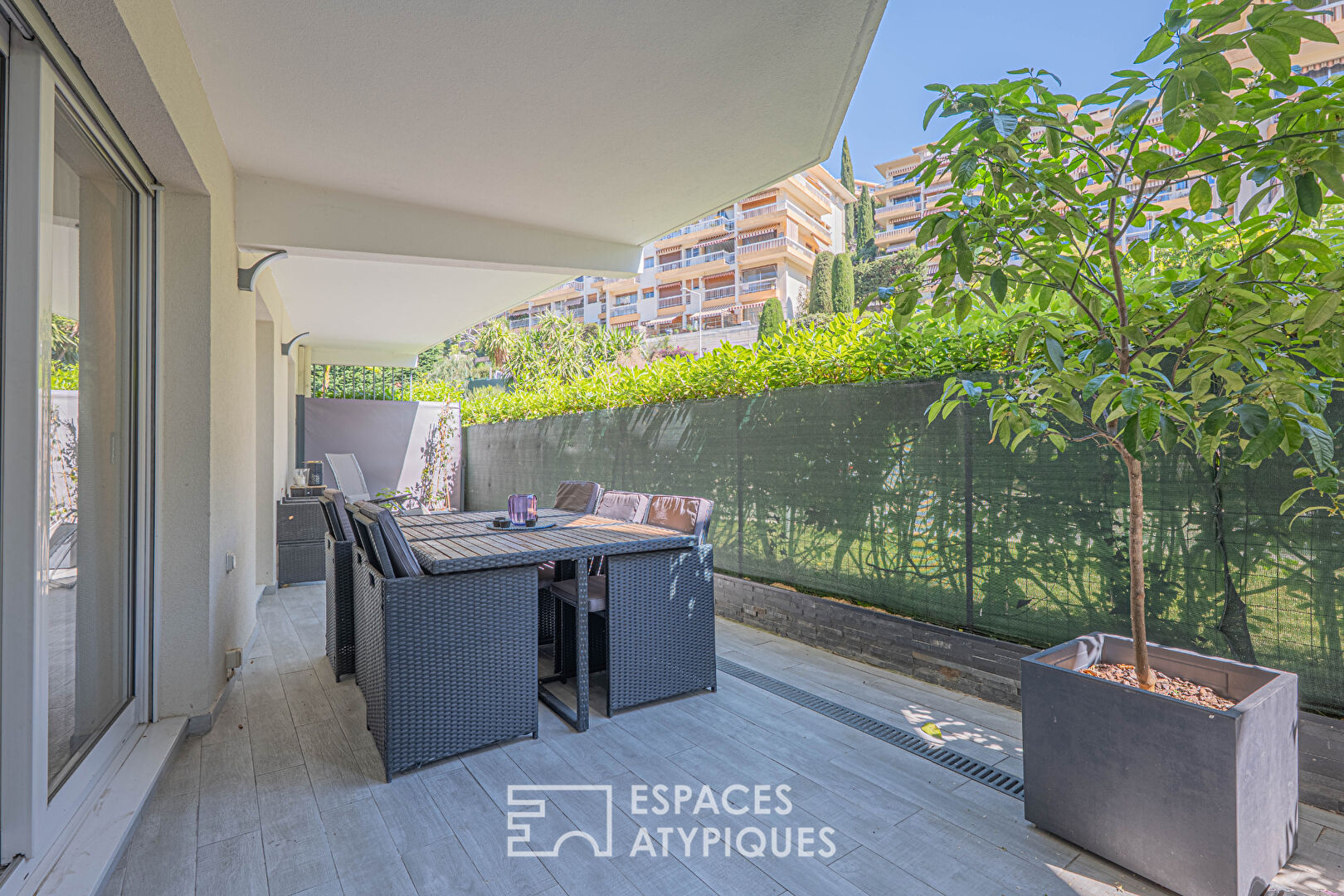 Appartement type 4 avec 40m2 de terrasse en rez de jardin – NICE