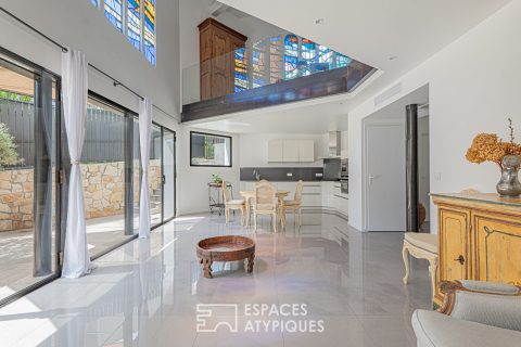 Old chapel completely renovated into a loft