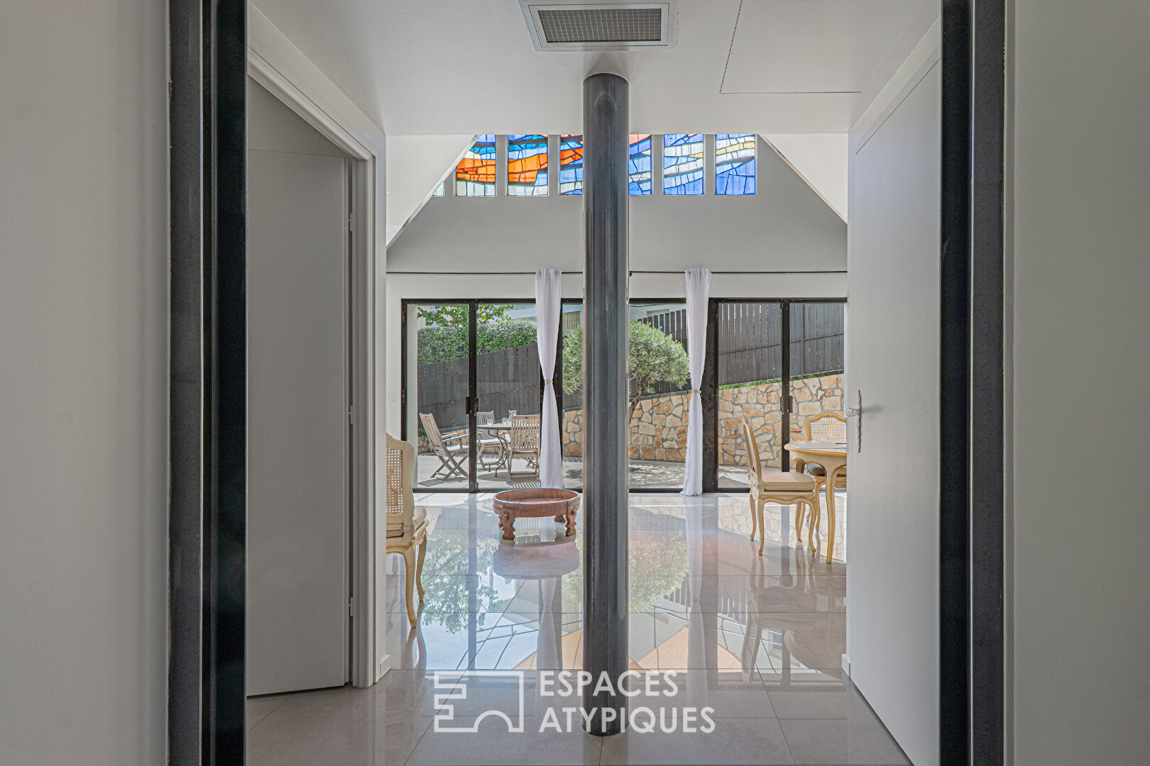 Old chapel completely renovated into a loft