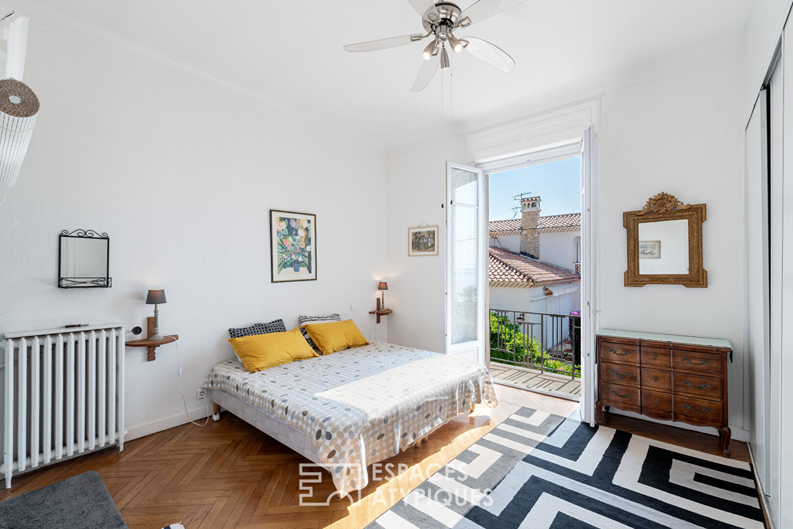 Magnifique appartement bourgeois de 127m² avec grande terrasse vue mer.